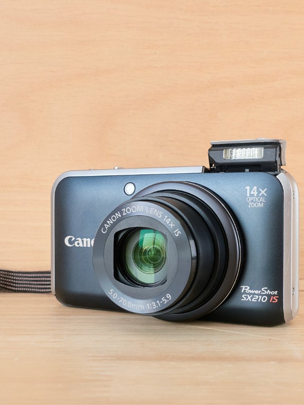 Canon PowerShot SX210 IS Black Digital Camera 14x Zoom Tested Working